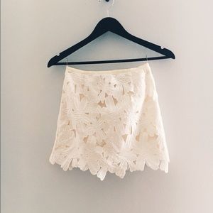 Dolce vita lace skirt. BRAND NEW!